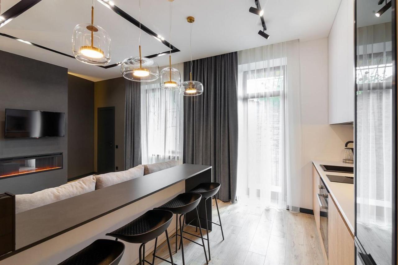 Royal Romantic With Bathtub Apartment *